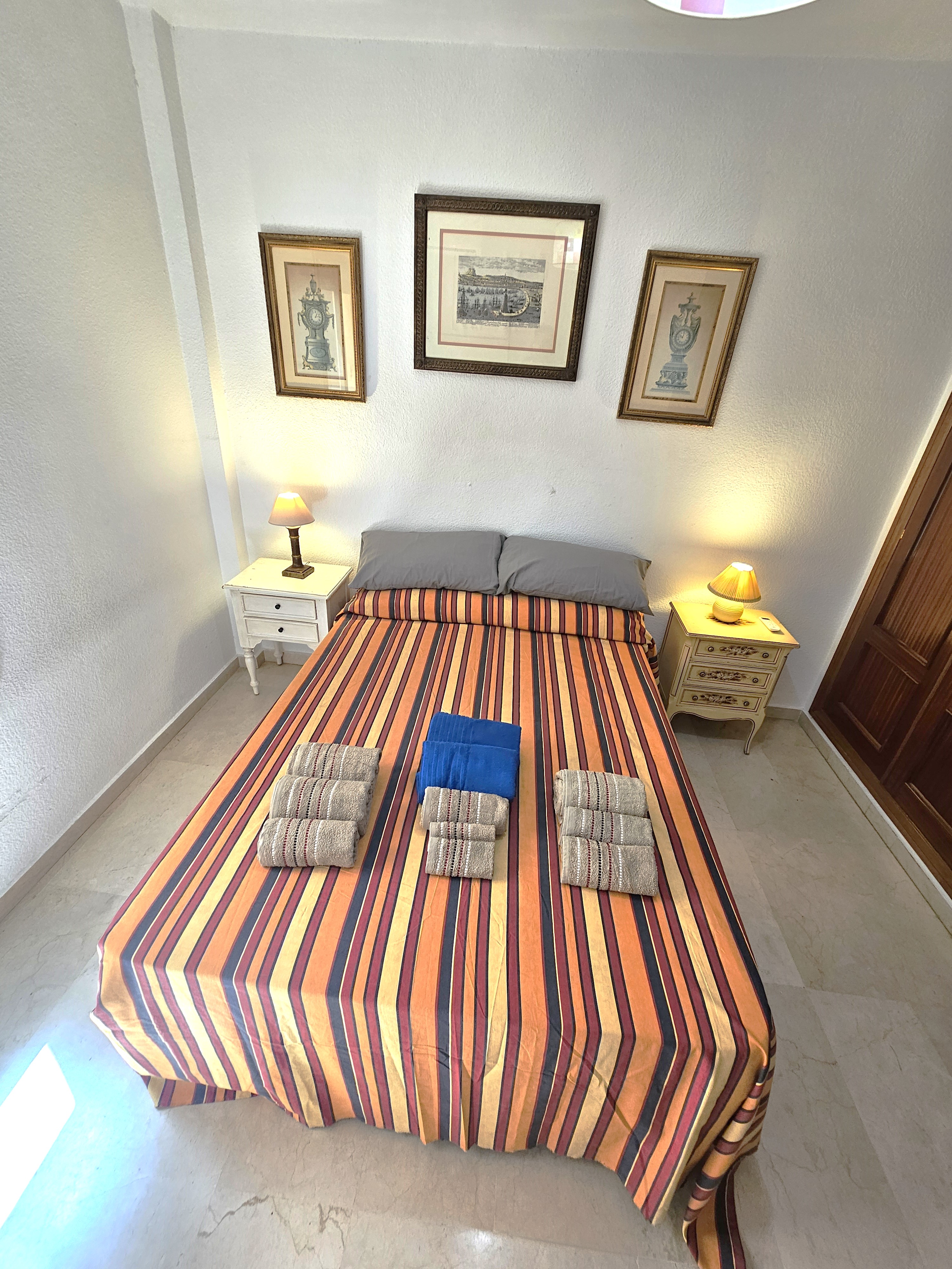 Habitación 100 m², Almería