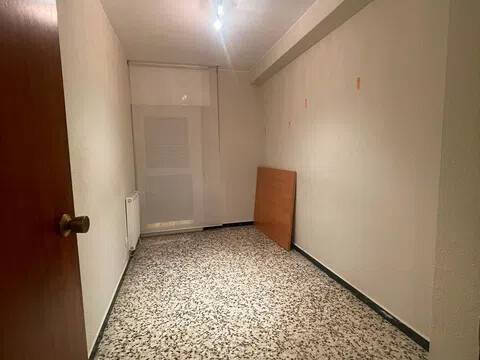 Piso de 90 m² en La Almunia de Doña Godina