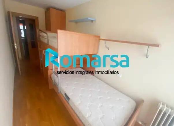 Pis de 90 m² a Àvila