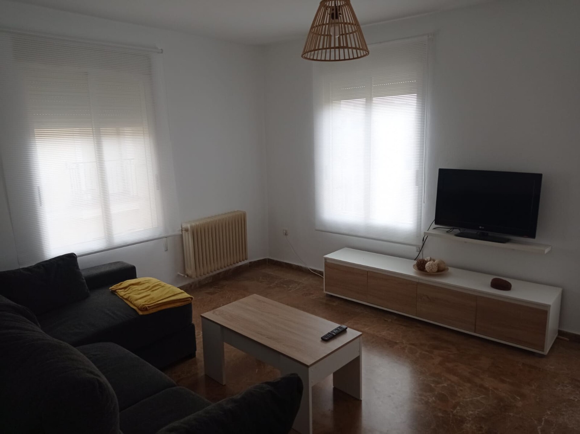 Appartamento 90 m² a Baza