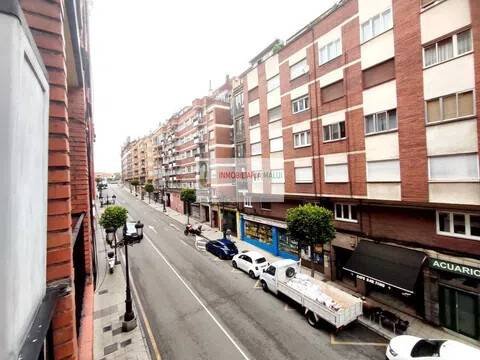 Appartamento 98 m² a Oviedo
