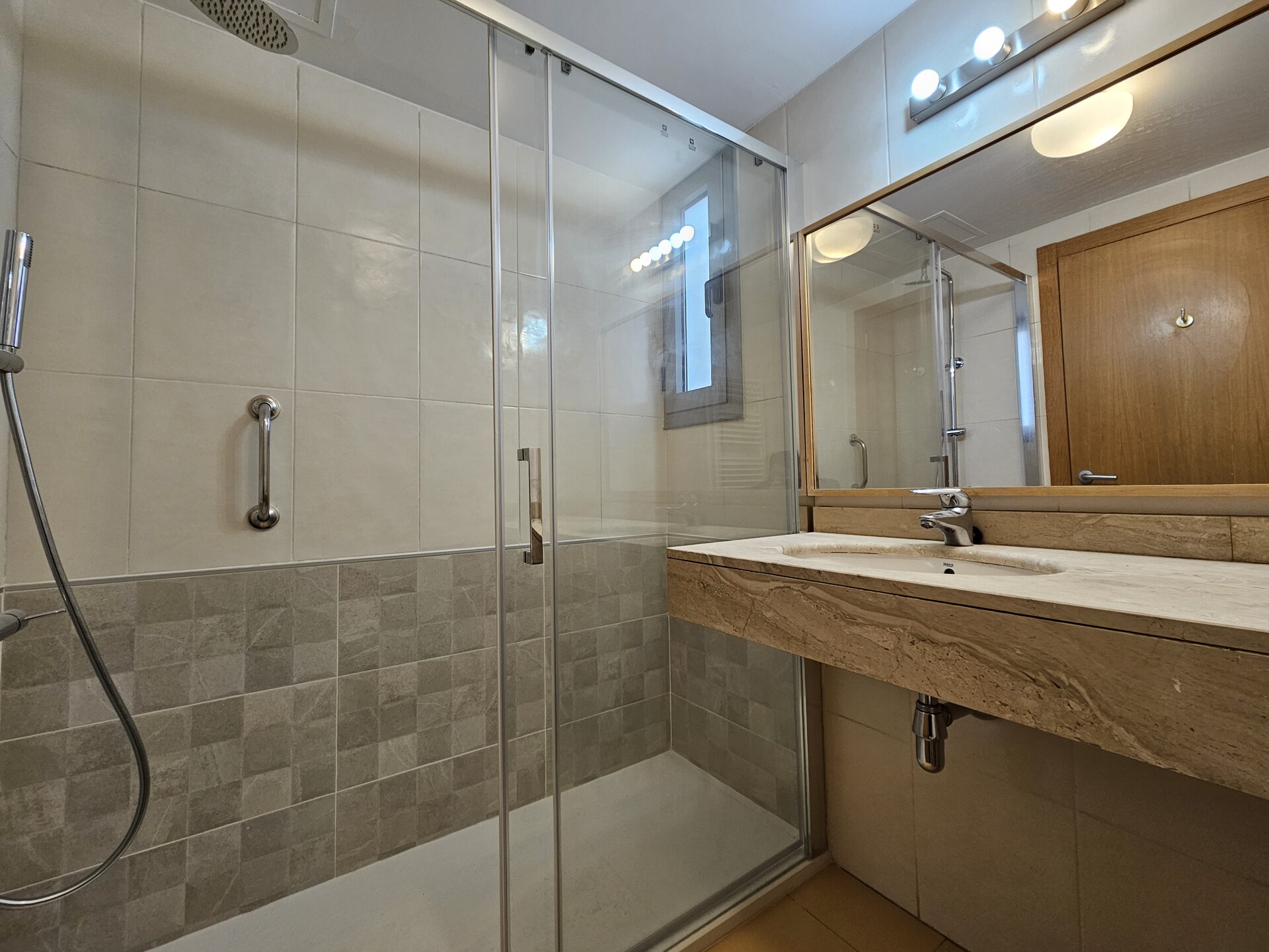 Appartement 104 m² à Sant Cugat del Vallès