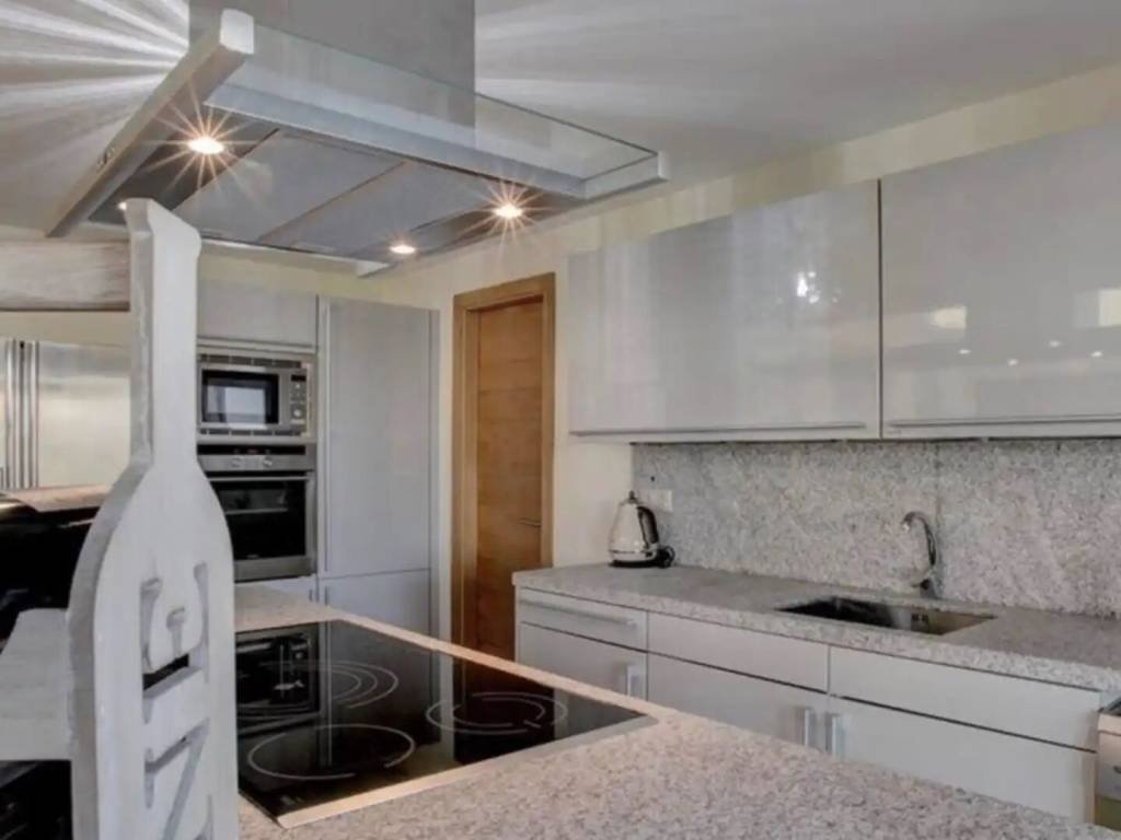 Casa de 340 m² en Estepona