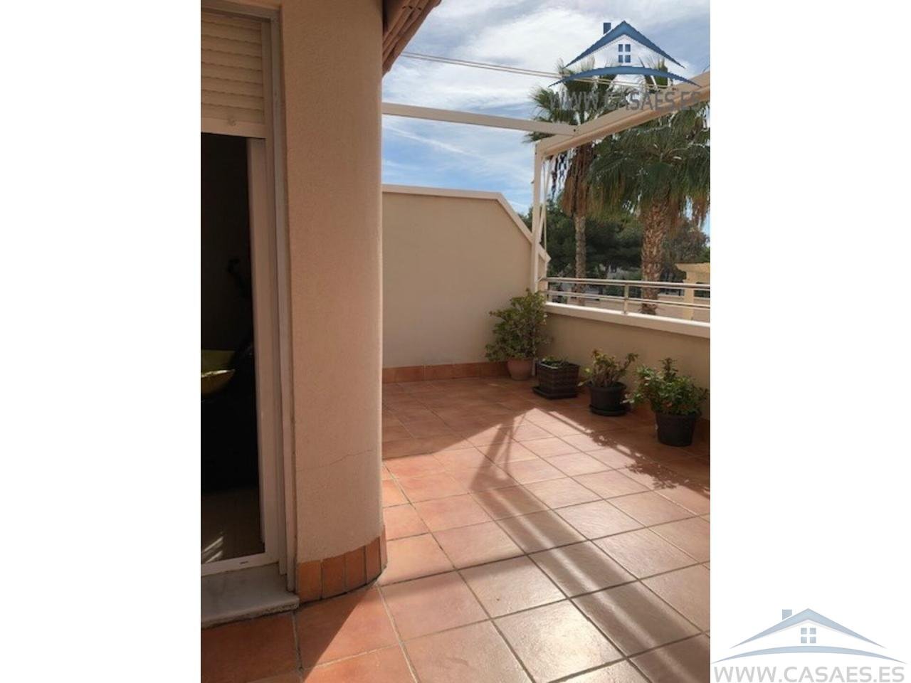 Piso de 80 m² en Roquetas de Mar