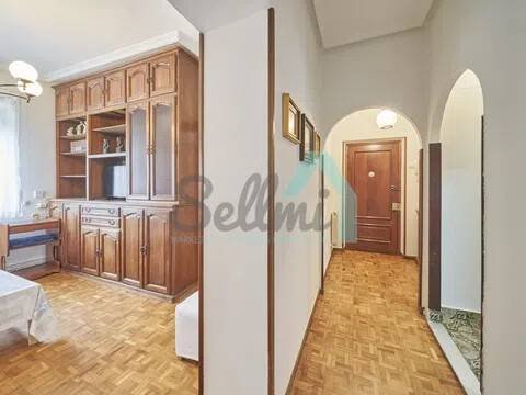 Piso de 80 m² en Oviedo
