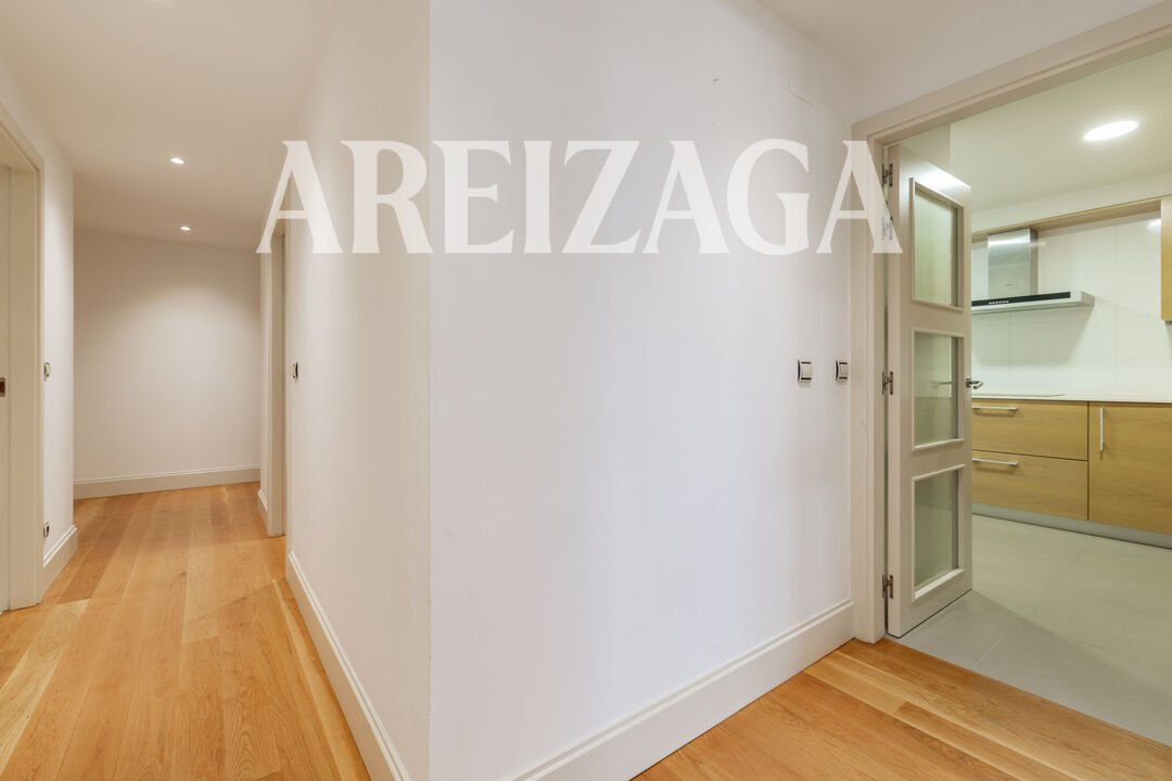 Piso de 85 m² en San Sebastián