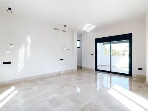 Haus 355 m² in Marbella