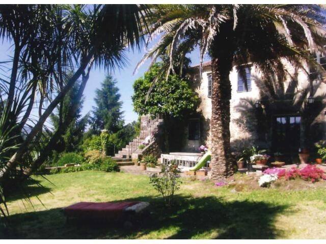 Casa de 550 m² en Teo