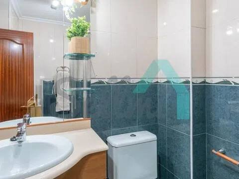 Piso de 74 m² en Oviedo