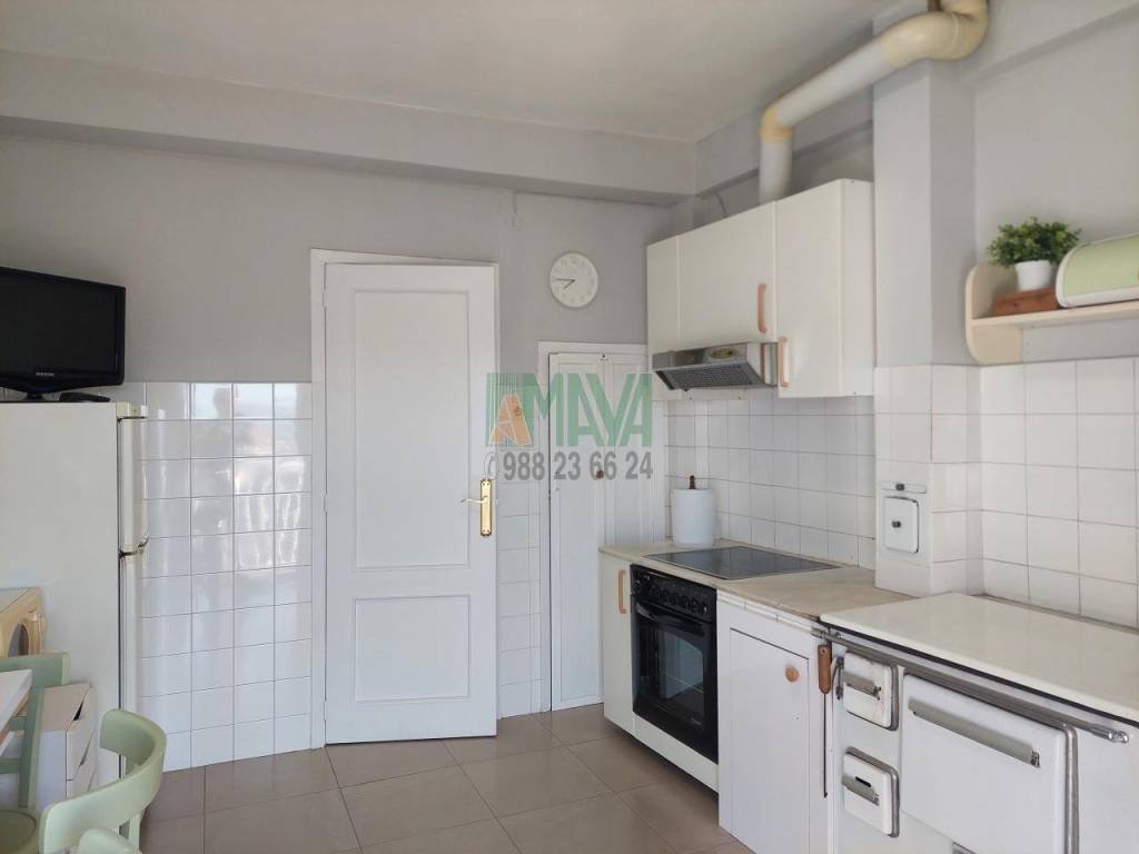 Piso de 70 m² en Ourense