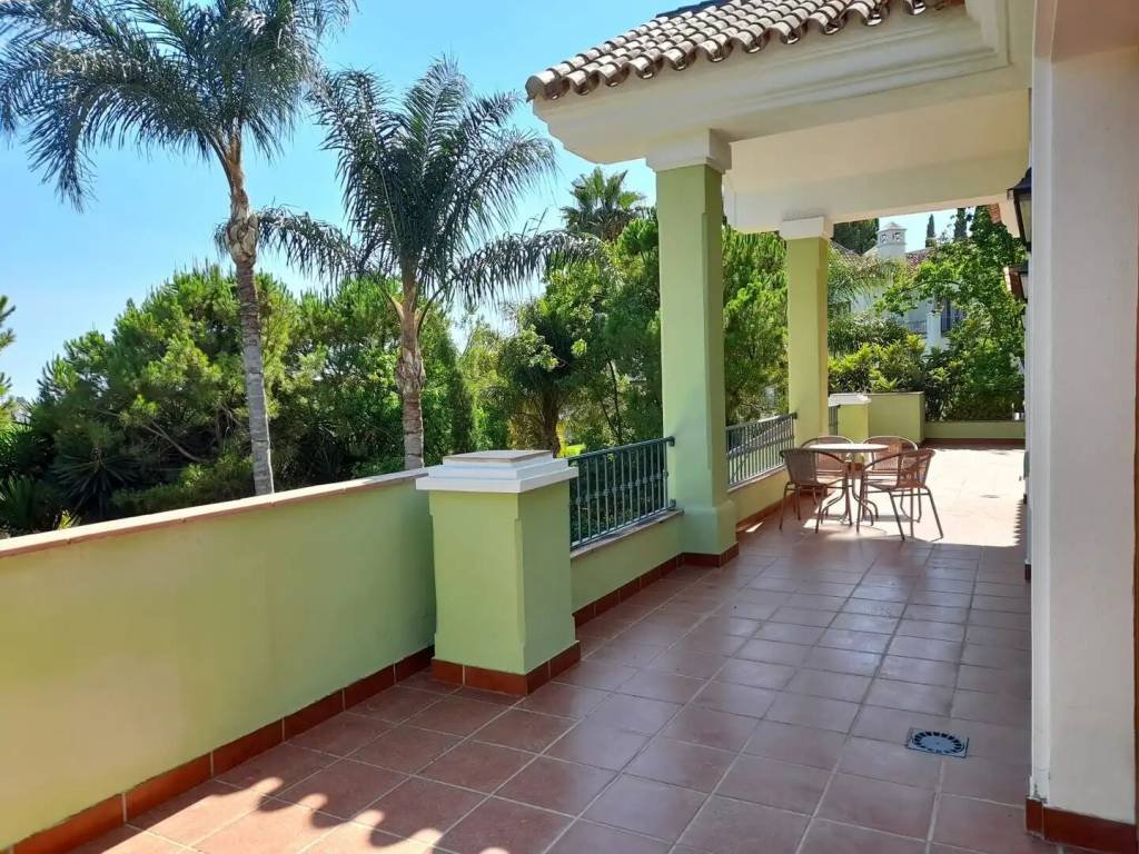 Casa de 752 m² en Estepona