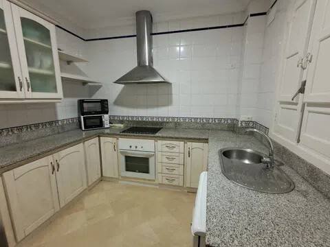 Piso de 100 m² en Carmona