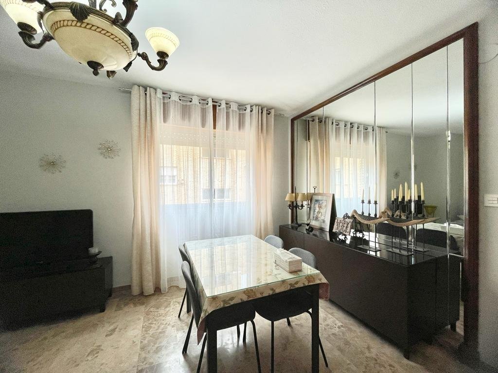 Piso de 87 m² en Granada