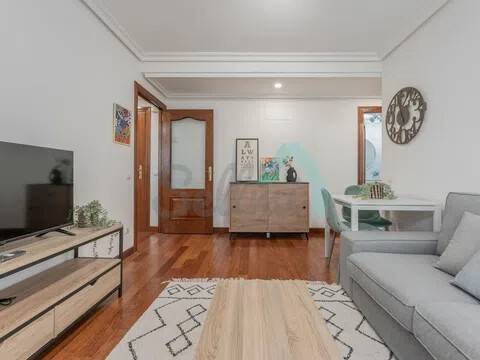 Piso de 49 m² en Oviedo
