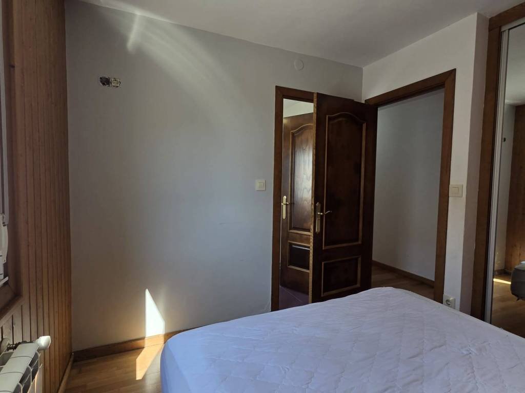 Casa de 180 m² en Teo