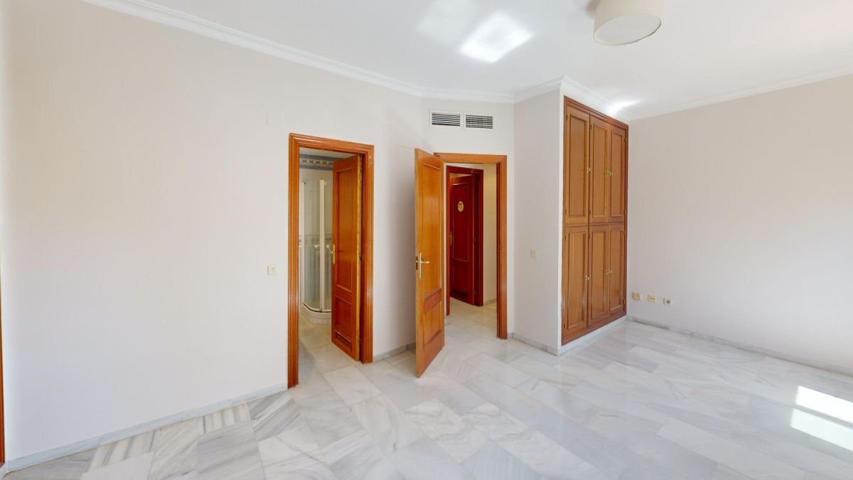 Piso de 158 m² en Sevilla