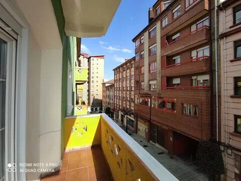 Pis de 130 m² a Oviedo