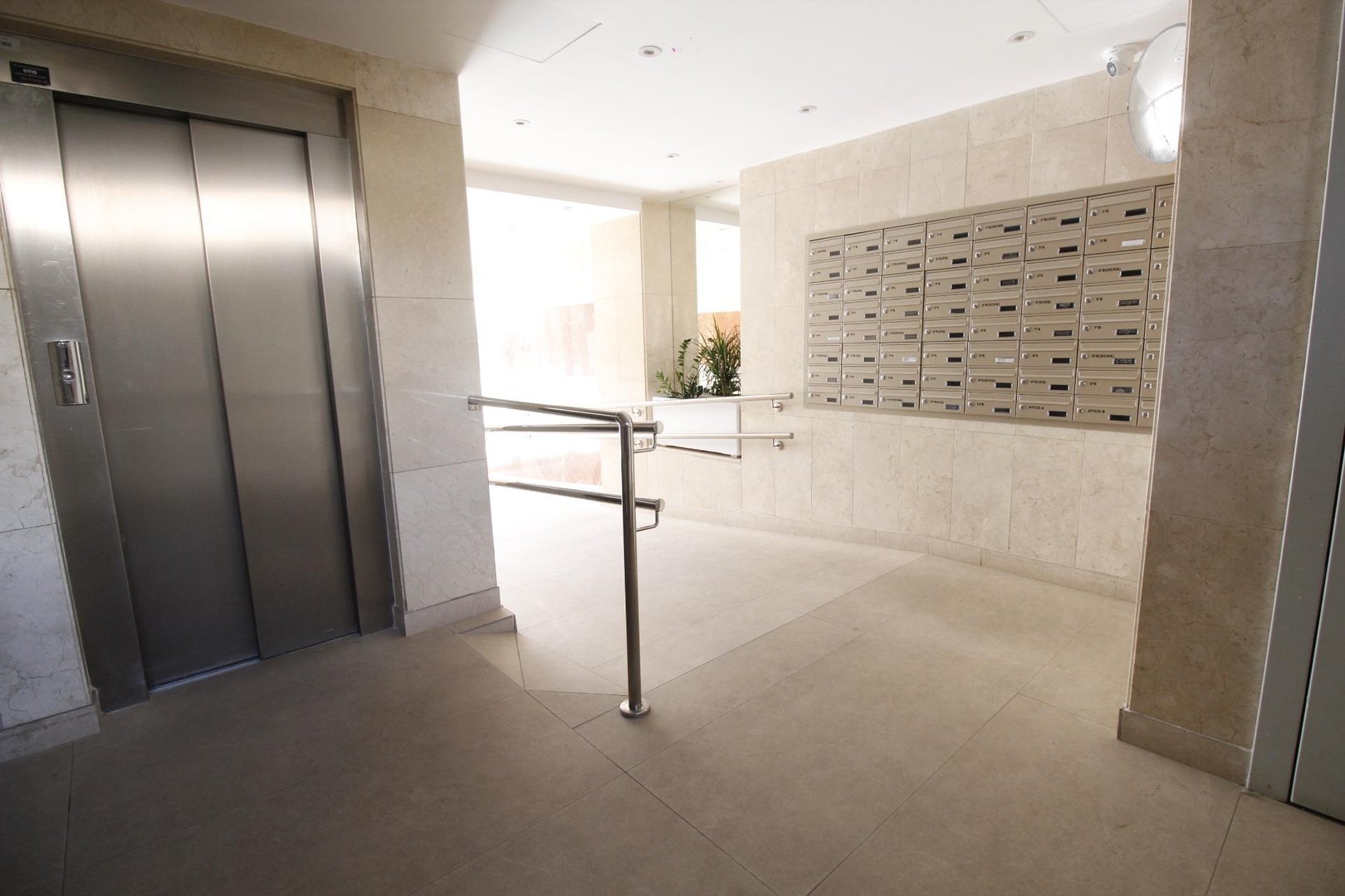 Piso de 90 m² en Granada