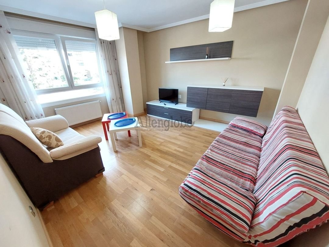 Piso de 58 m² en Oviedo