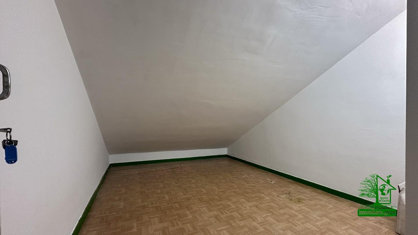 Piso de 94 m² en Oviedo