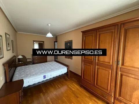 Pis de 120 m² a Ourense