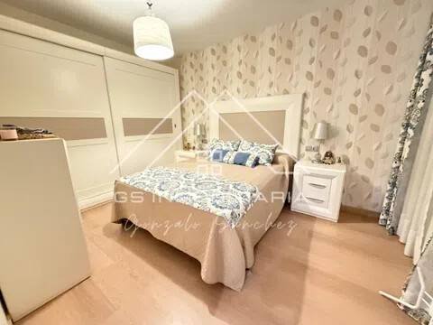 Piso de 90 m² en Lucena