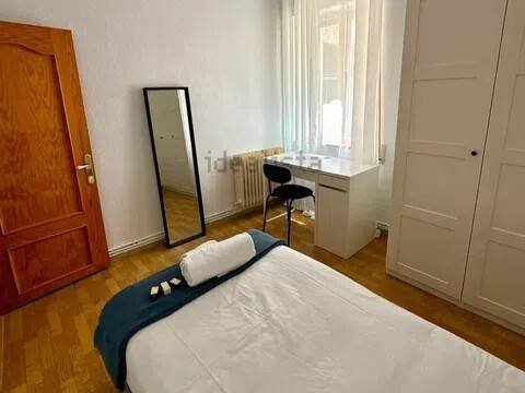 Chambre à louer, Ávila
