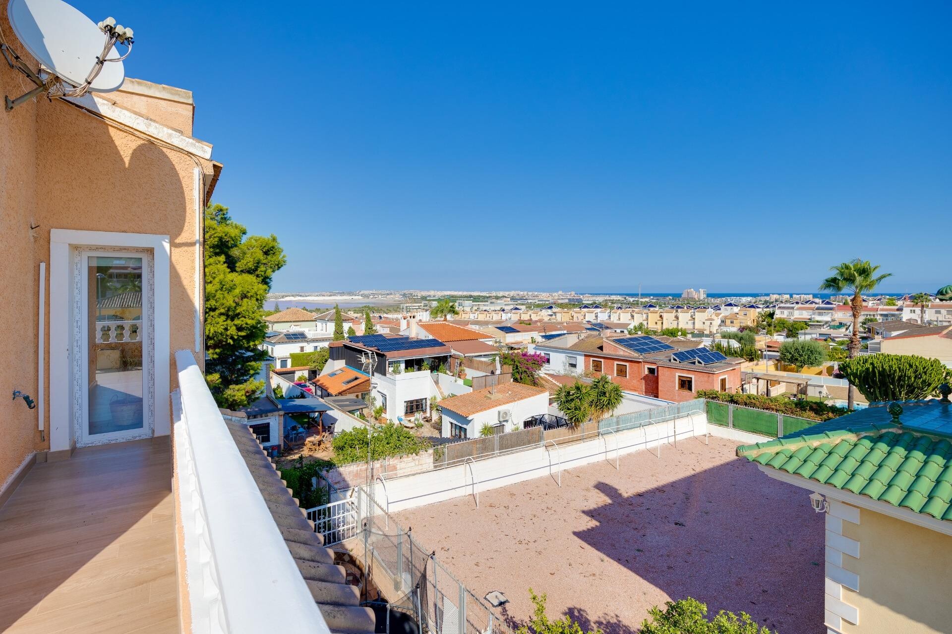 Casa de 355 m² a Torrevella