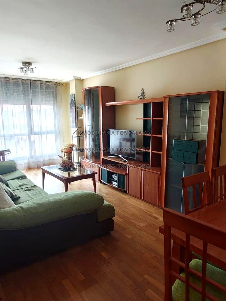 Piso de 80 m² en Oviedo