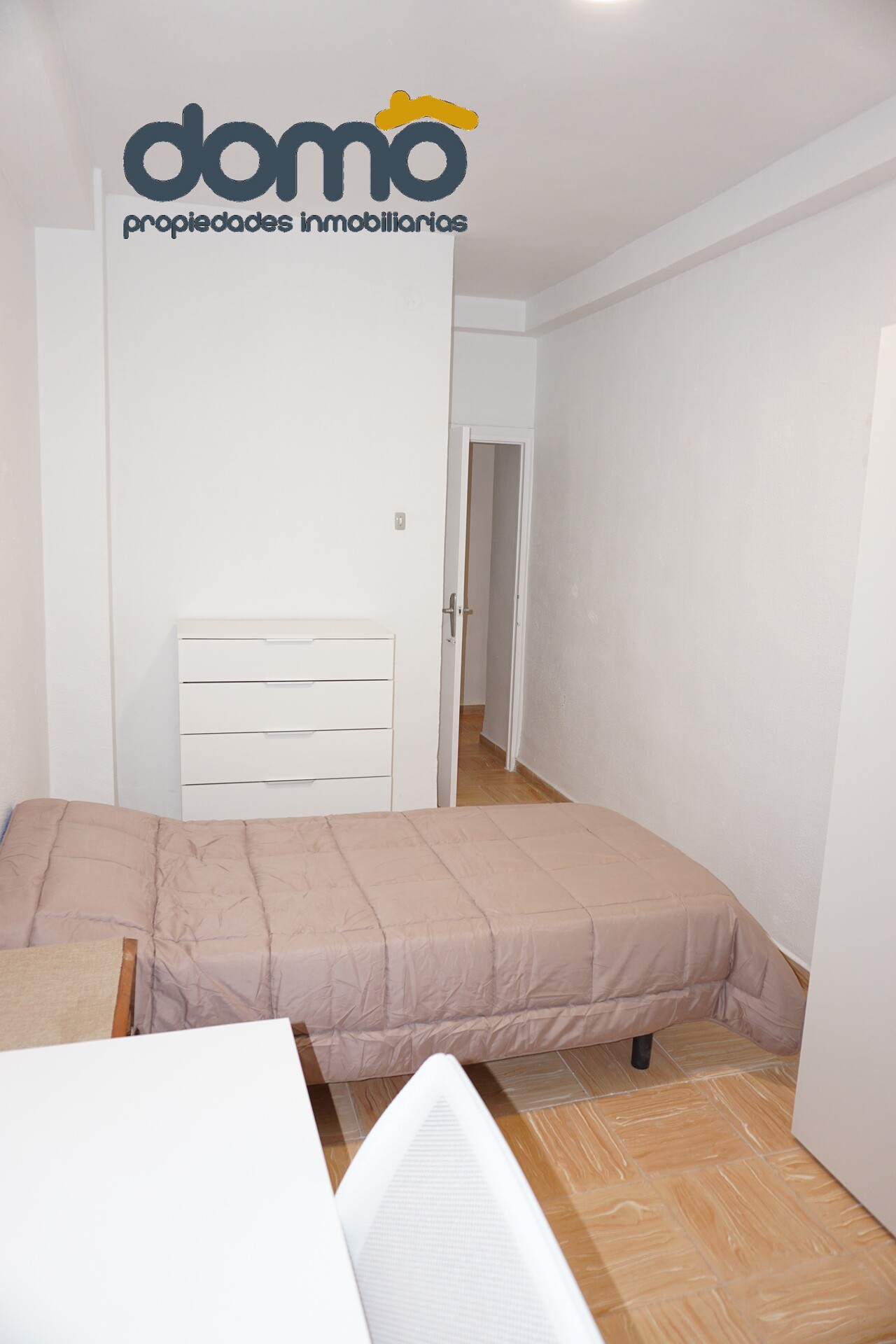 Piso de 98 m² en Granada