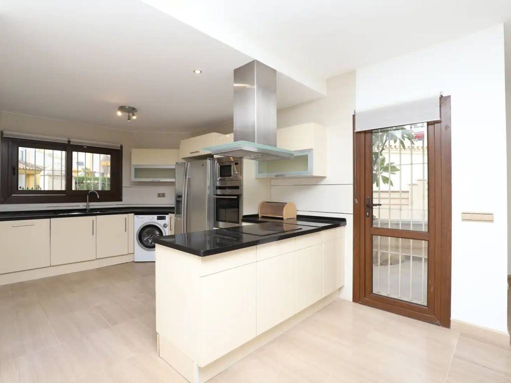 House 335 m² in Mijas