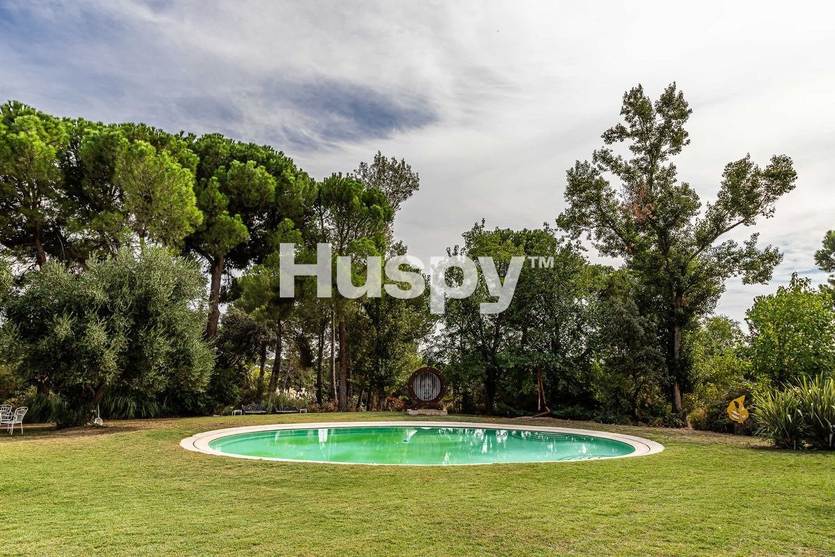 Pis de 1200 m² a Pozuelo de Alarcón