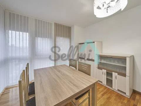 Piso de 83 m² en Oviedo