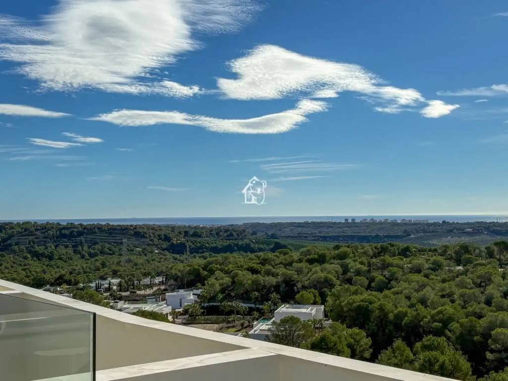 Pis de 360 m² a Oriola
