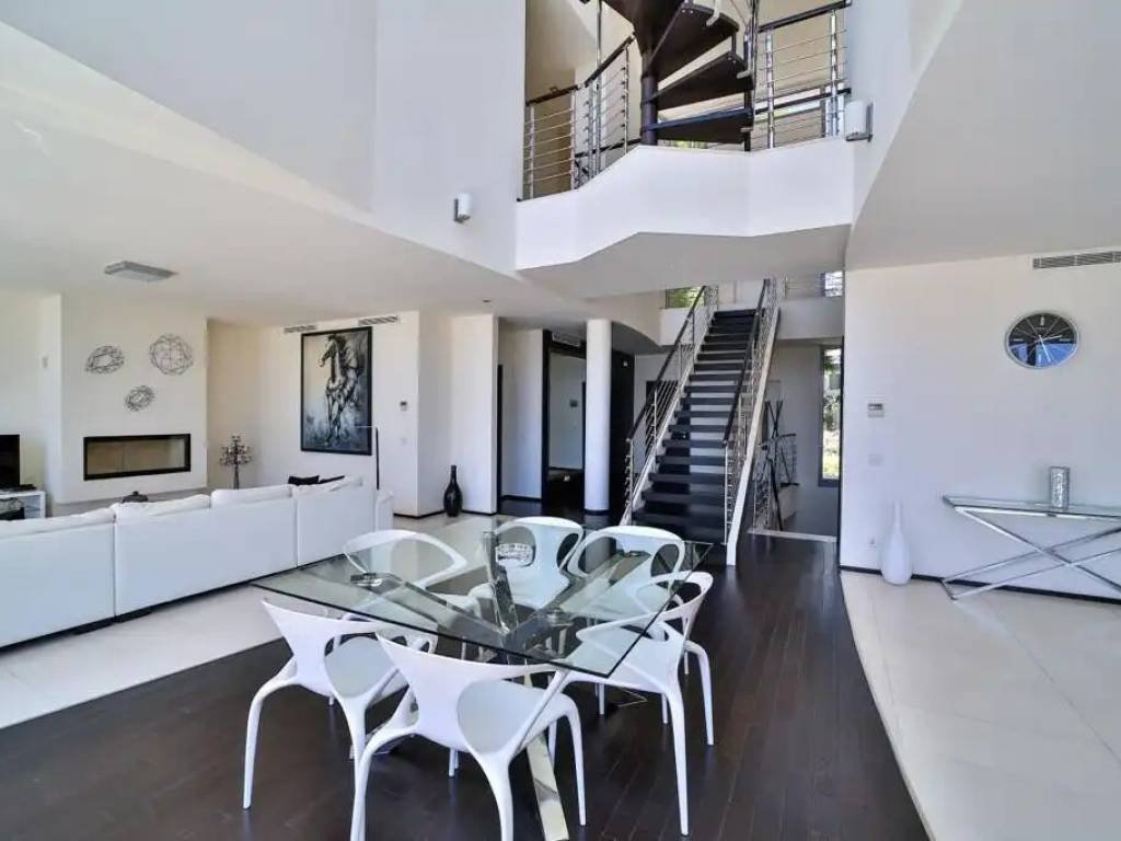 Casa de 856 m² en Marbella
