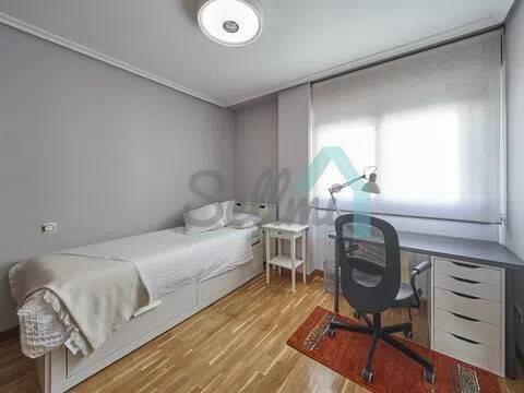 Pis de 106 m² a Oviedo