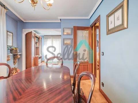 Piso de 125 m² en Oviedo