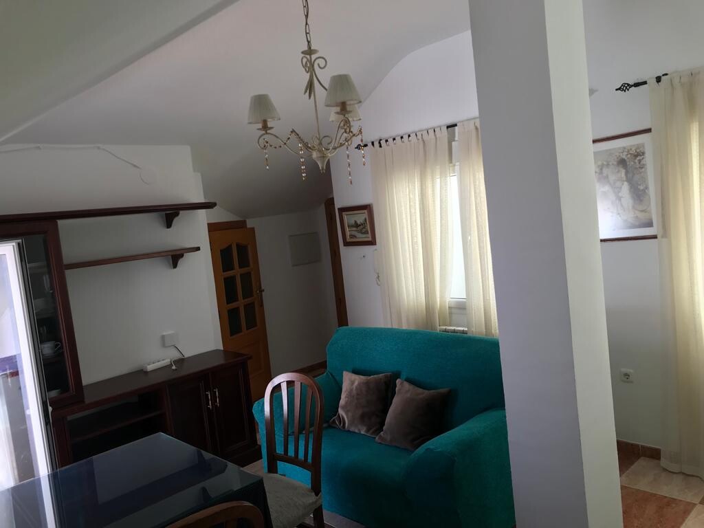 Flat 90 m² in Baza