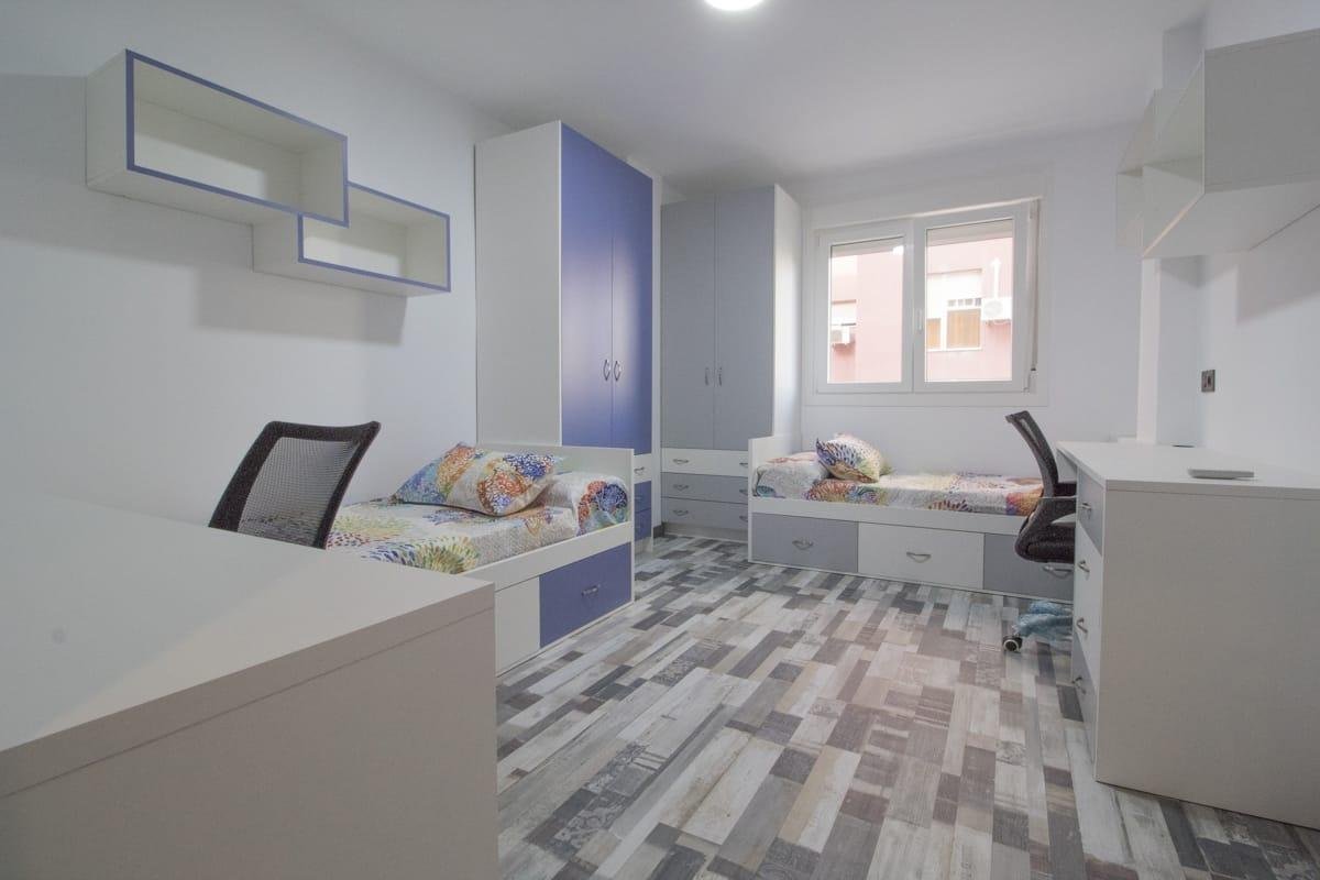 Habitación 98 m², Almería