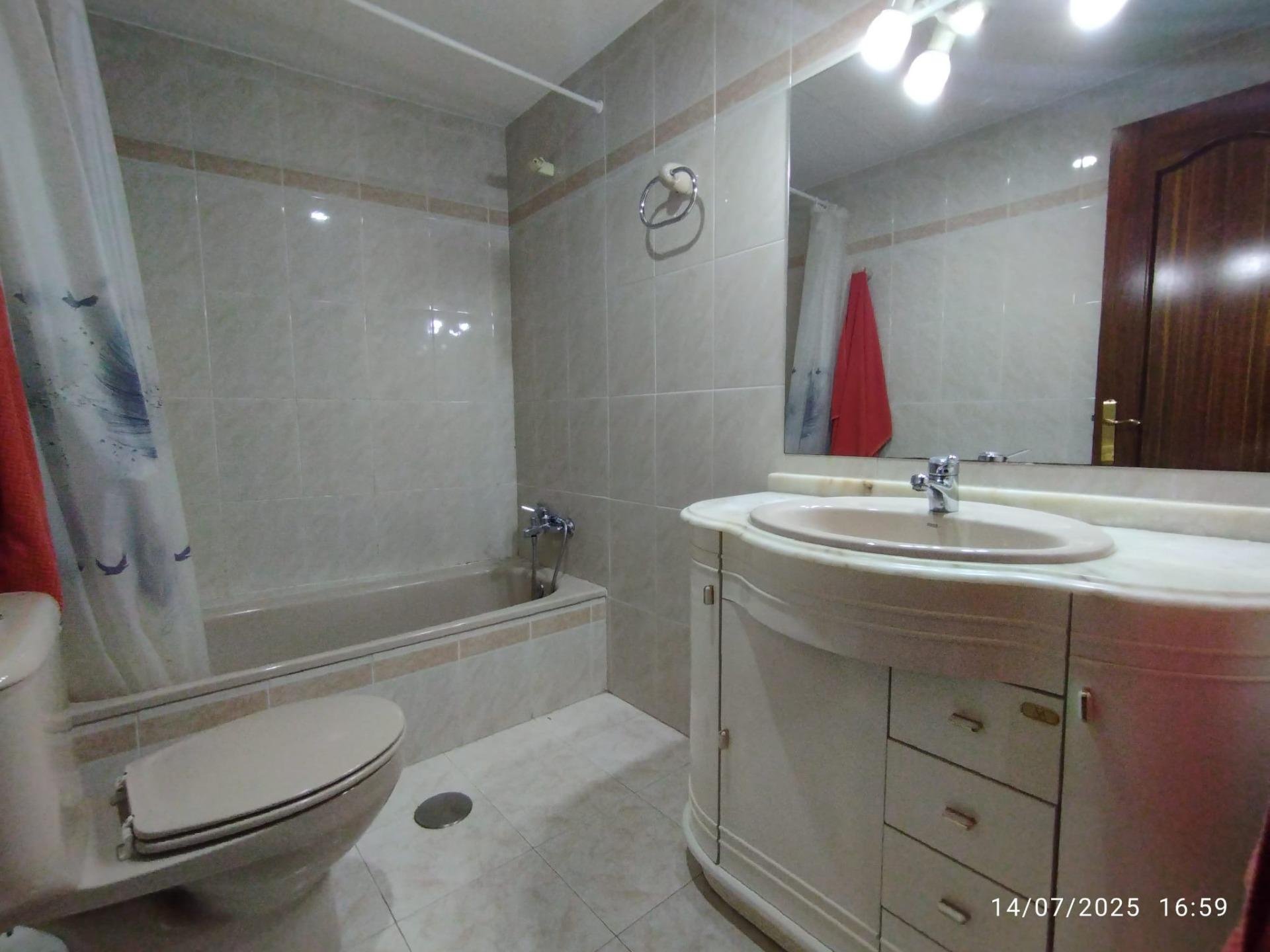 Piso de 82 m² en Oviedo