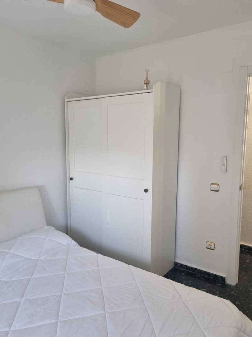 Habitació de lloguer, la Pobla de Farnals