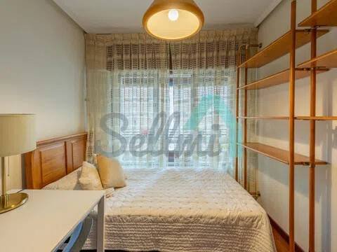 Piso de 122 m² en Oviedo