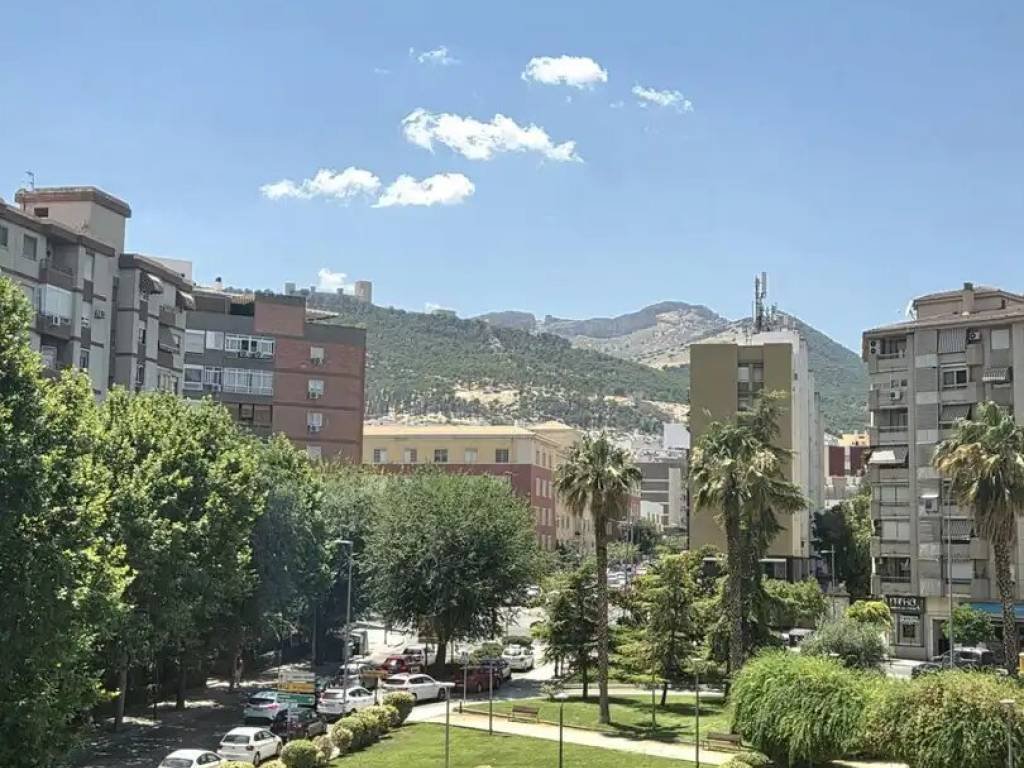 Piso de 100 m² en Jaén