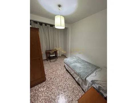 Piso de 90 m² en Cáceres
