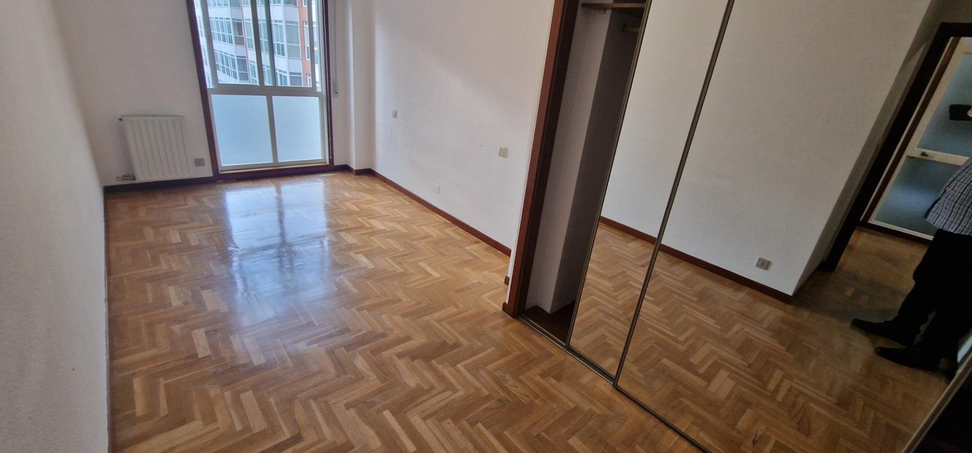 Piso de 105 m² en Santiago de Compostela